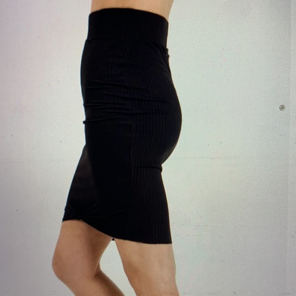 Jackson Rowe tulip skirt - Picture 3 of 5